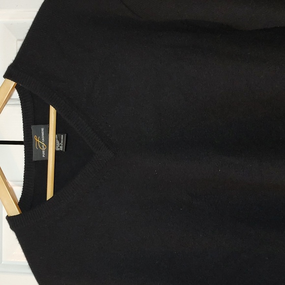L Pure cashmere Other - L PURE cashmere 100% cashmere black V-neck sweater - Large
